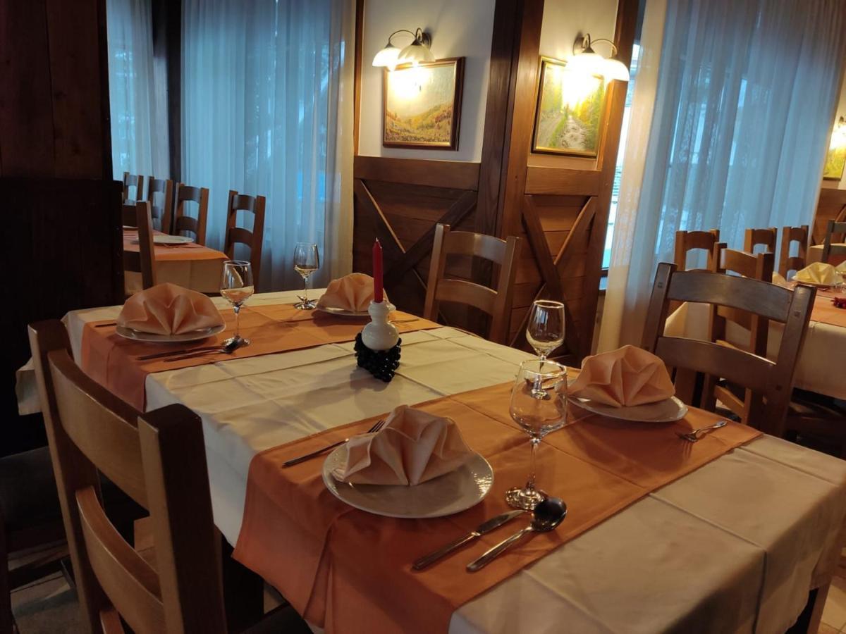 Hotel Villa Ugar ולאסיץ מראה חיצוני תמונה